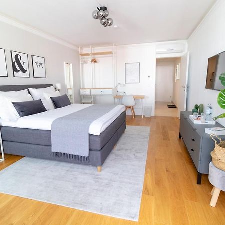 Boutique Sky City Apt. With Balcony / Top Spot Viena Exterior foto