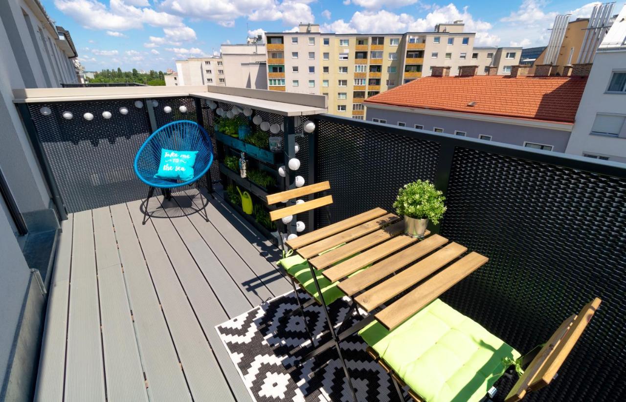 Boutique Sky City Apt. With Balcony / Top Spot Viena Exterior foto