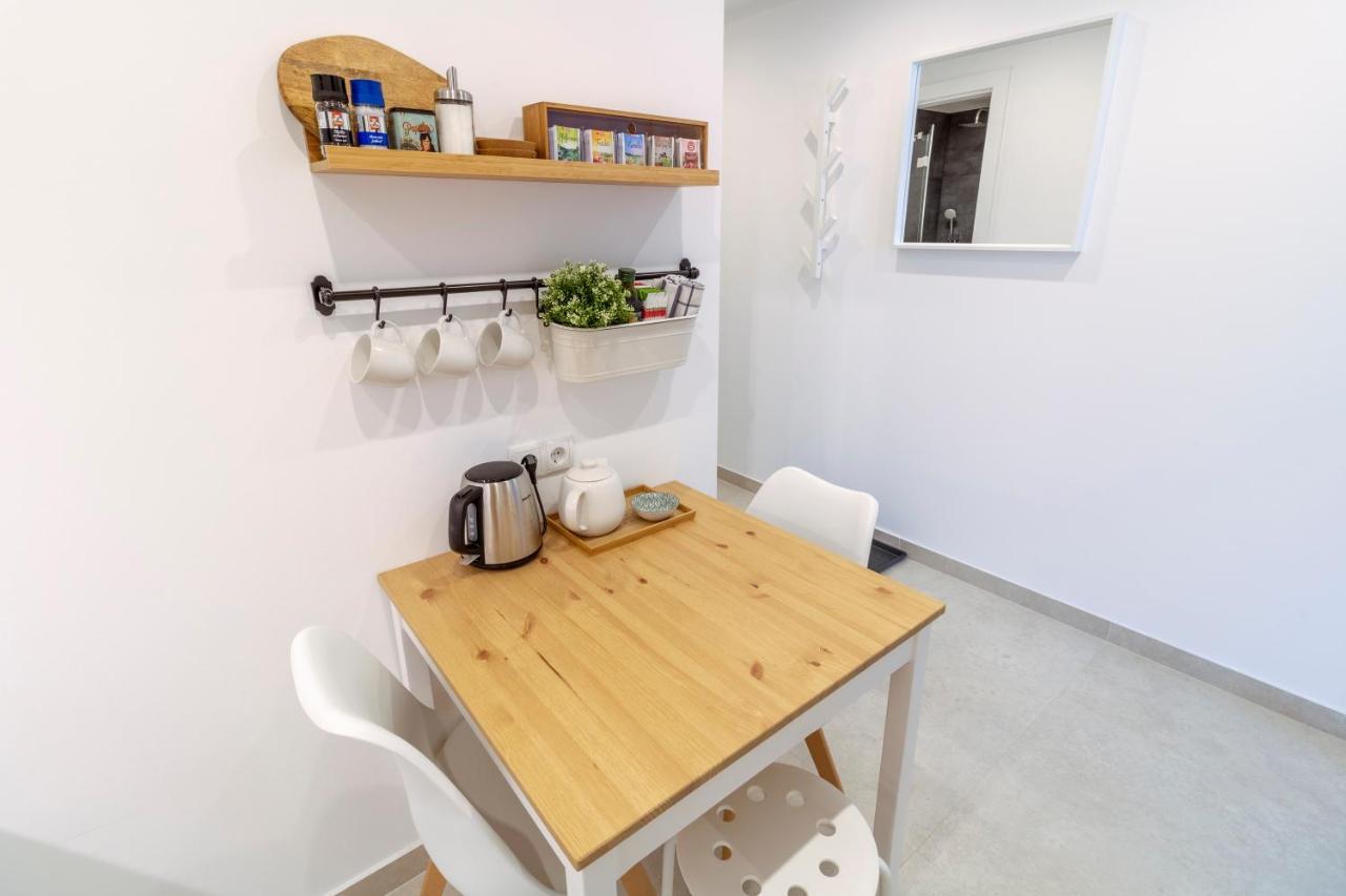 Boutique Sky City Apt. With Balcony / Top Spot Viena Exterior foto